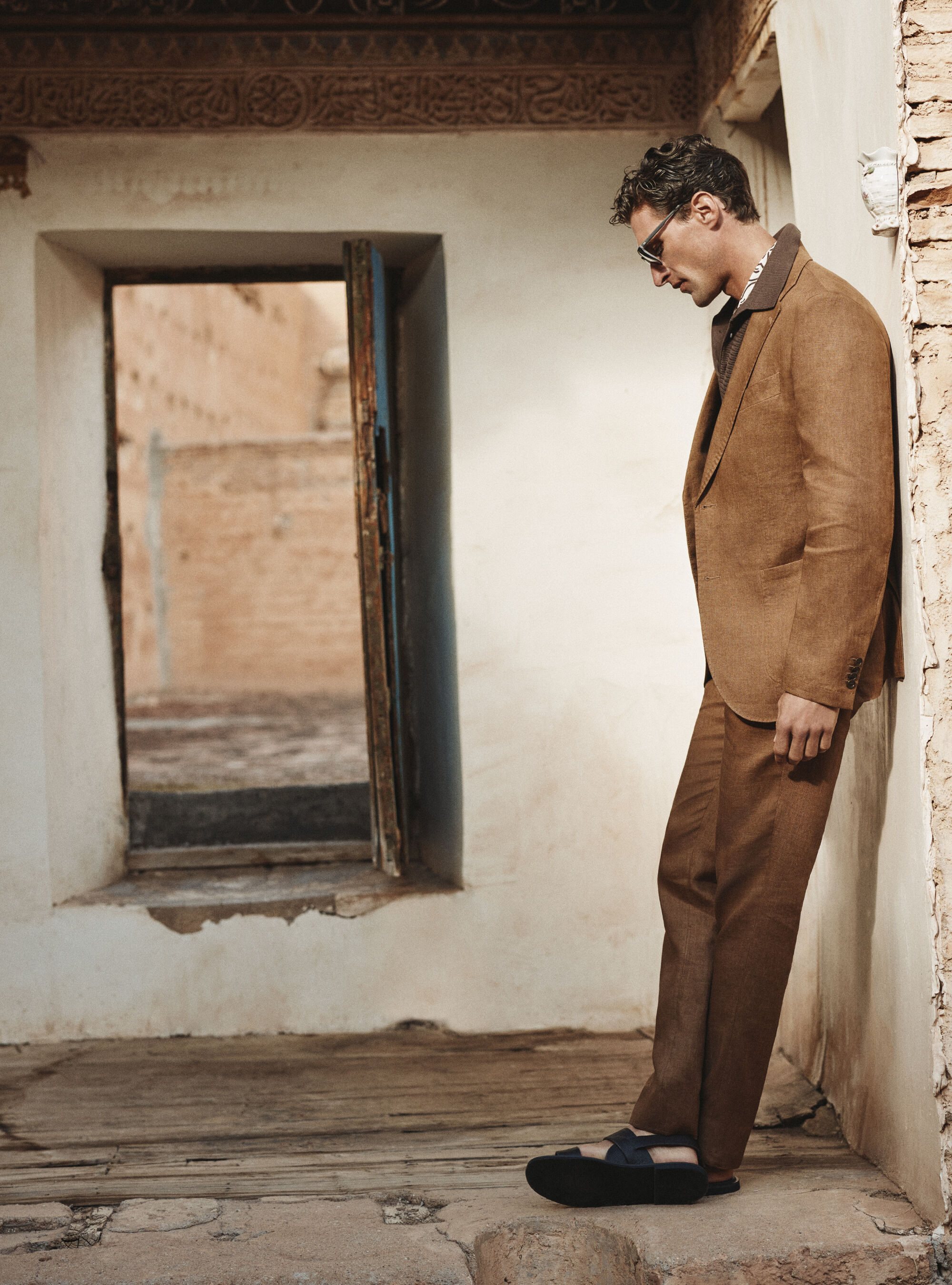Suit essential linen tobacco